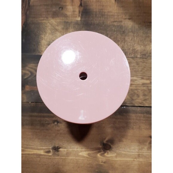 Starbucks Pink Grande 16 oz Cold Cup Tumbler Pleated Lines No Straw - Picture 3 of 5